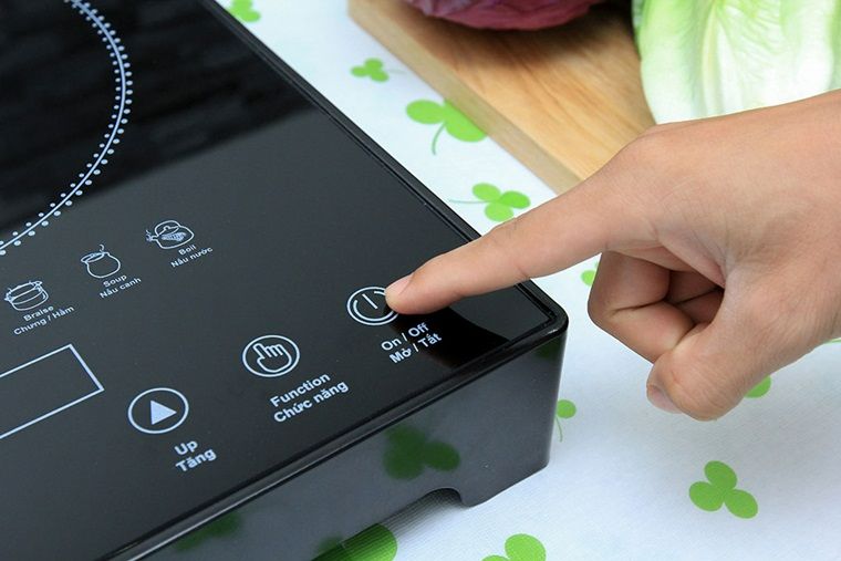 [Review] Các nguyên nhân khiến bếp từ không lên nguồn và cách xử lý