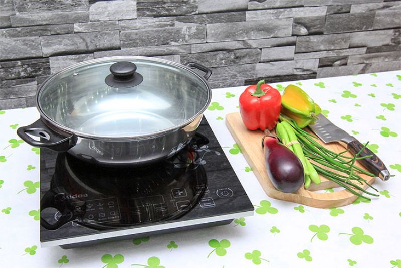 Giá bếp từ ăn lẩu