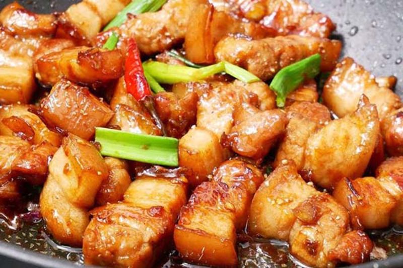 Thịt ba chỉ rang cháy cạnh